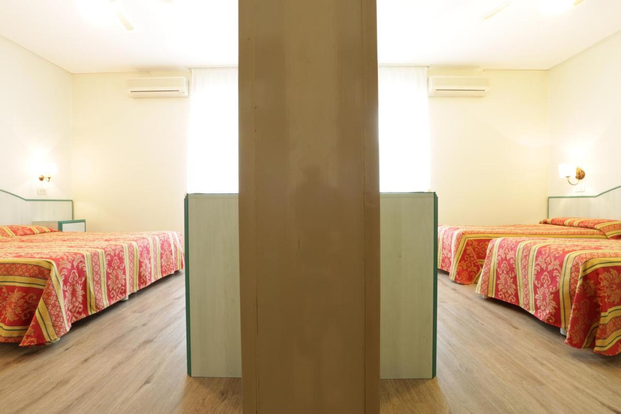 Hotel San Marco Lignano Sabbiadoro Buitenkant foto