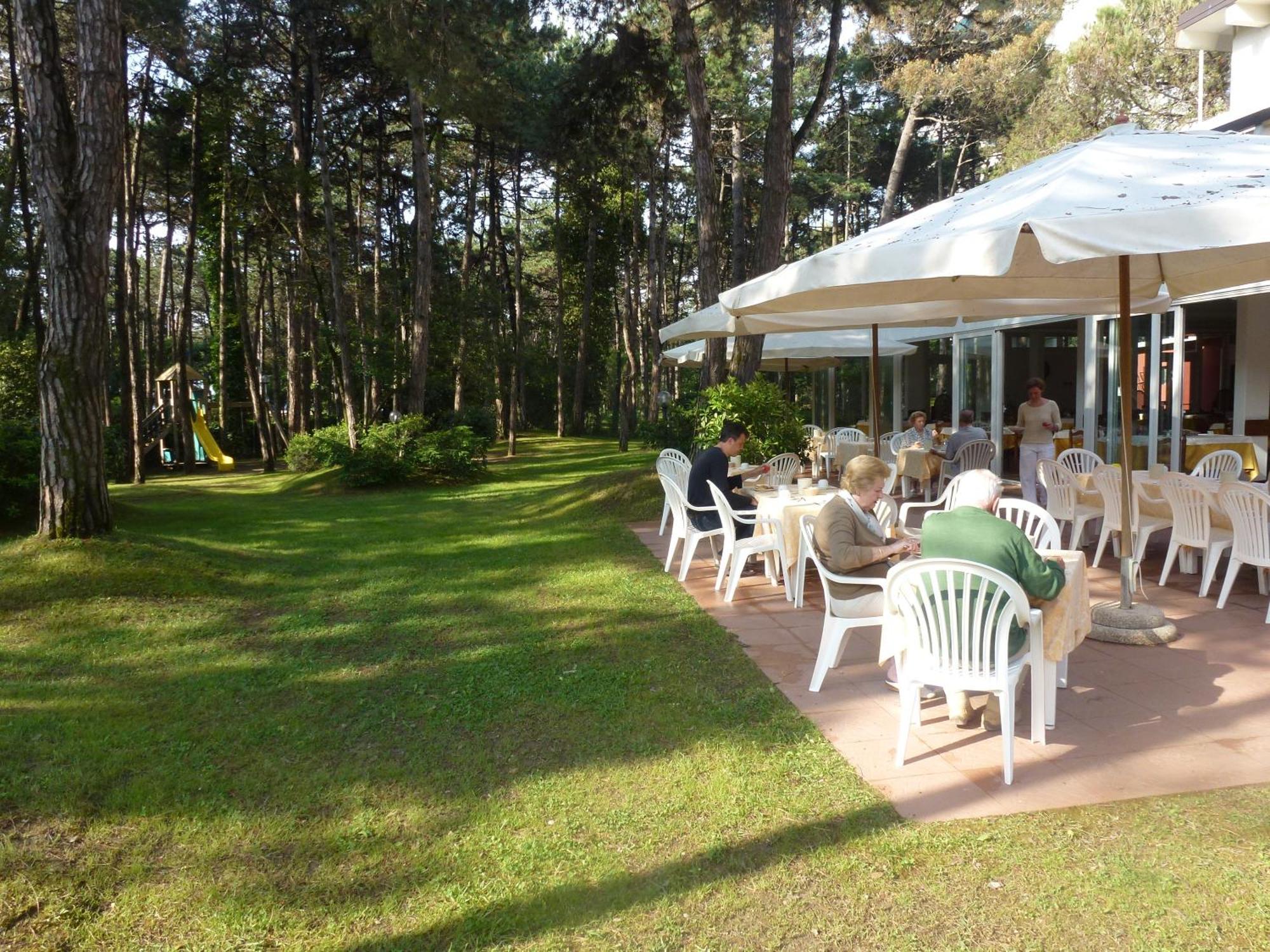 Hotel San Marco Lignano Sabbiadoro Buitenkant foto