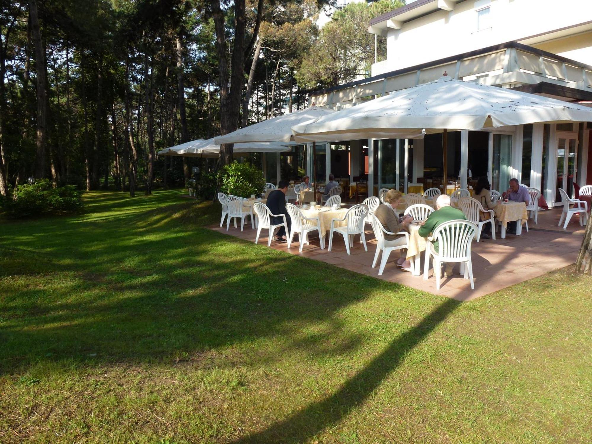 Hotel San Marco Lignano Sabbiadoro Buitenkant foto