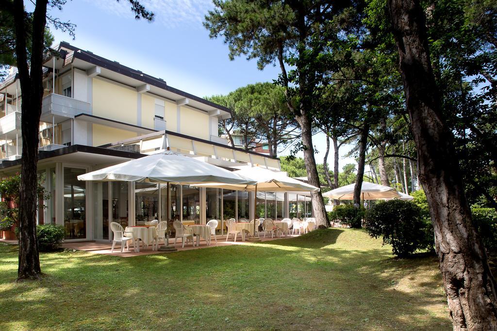 Hotel San Marco Lignano Sabbiadoro Buitenkant foto