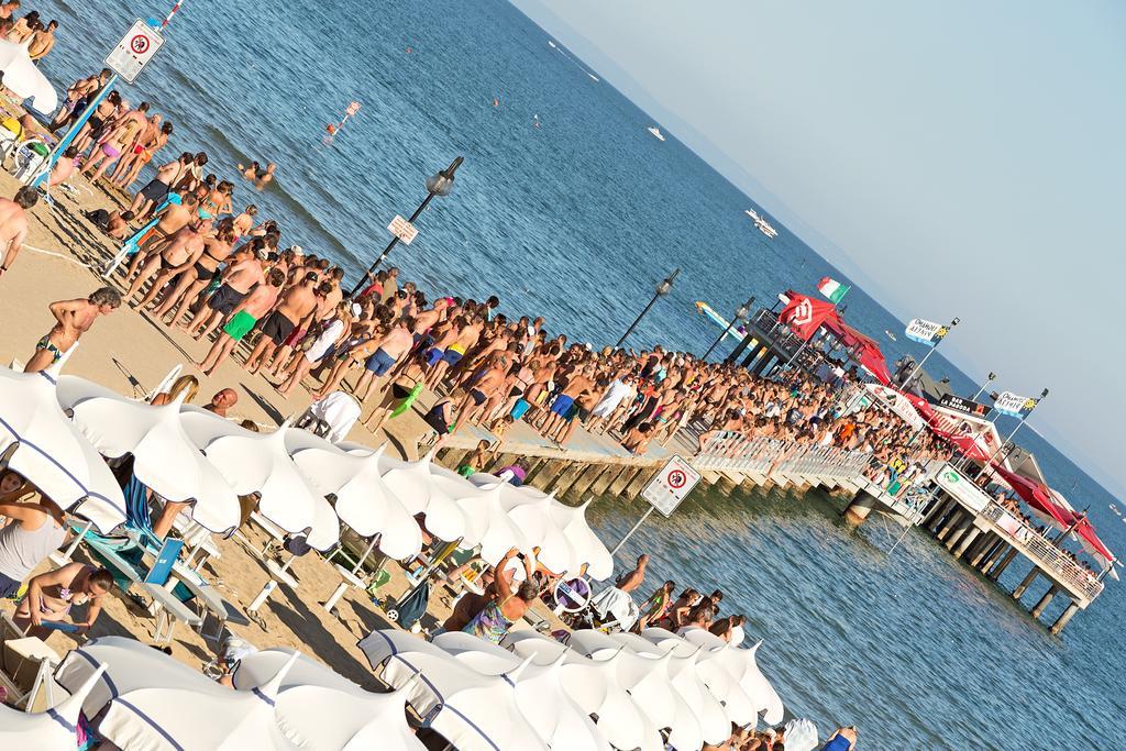Hotel San Marco Lignano Sabbiadoro Buitenkant foto