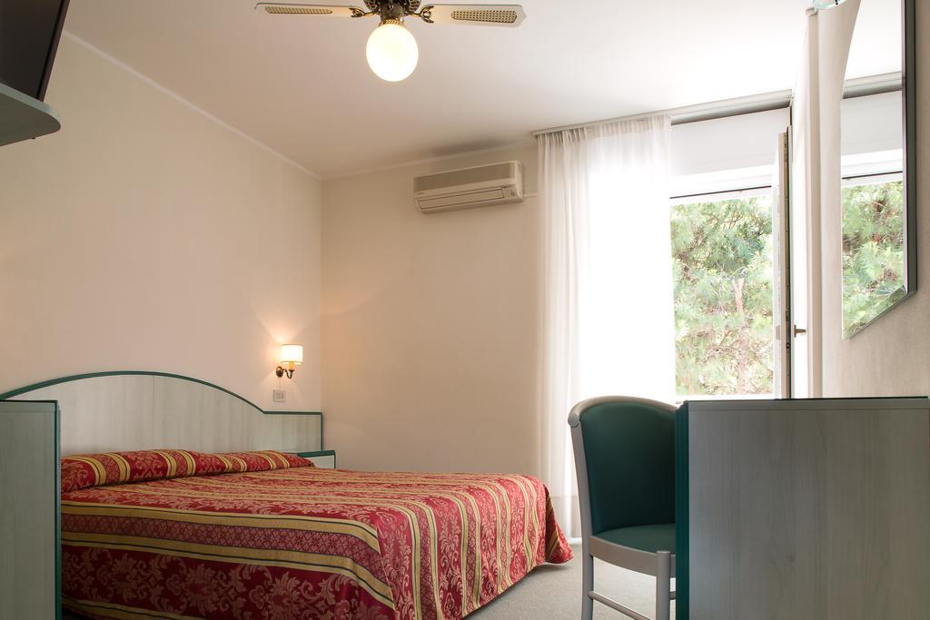 Hotel San Marco Lignano Sabbiadoro Buitenkant foto